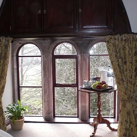 Stafford House 4*